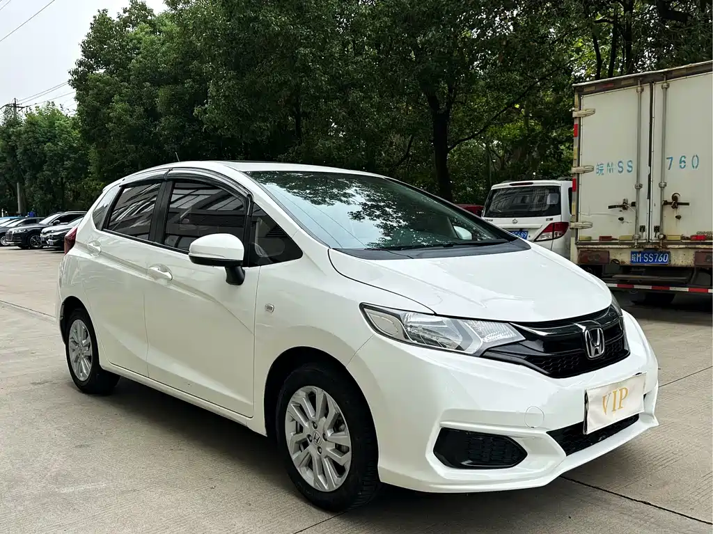 Honda Fit — фото 3