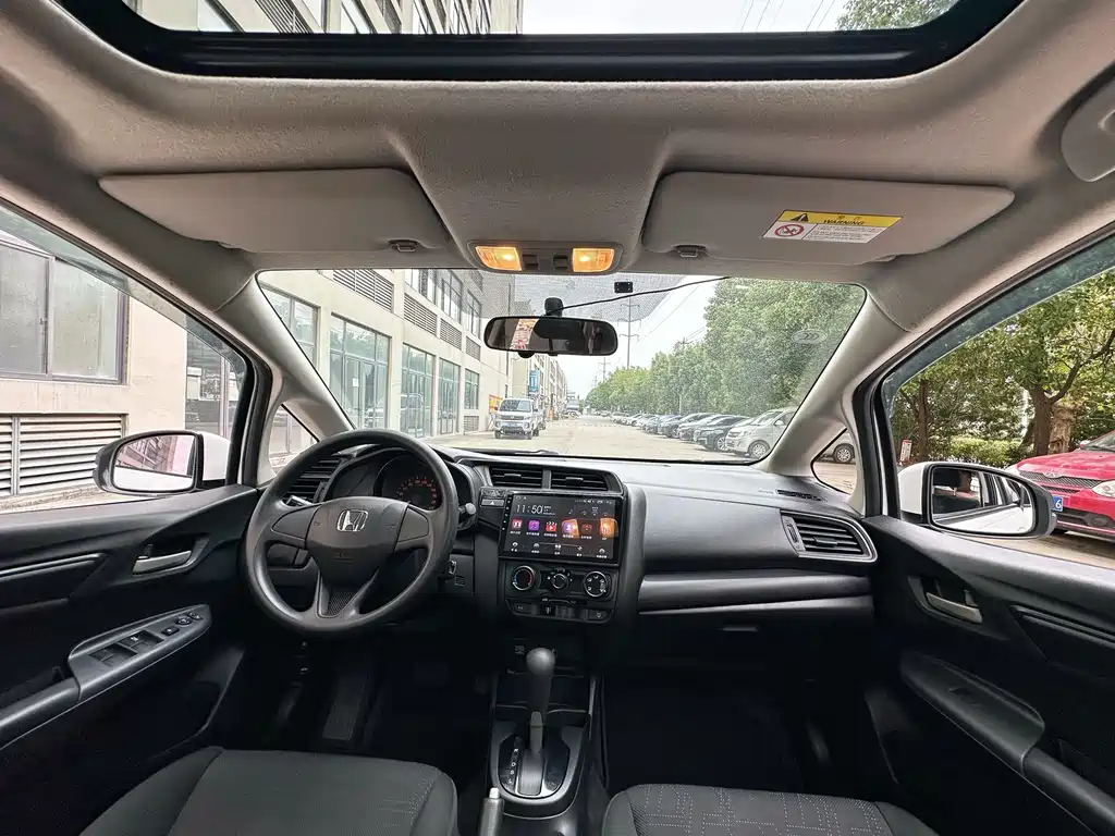 Honda Fit — фото 6