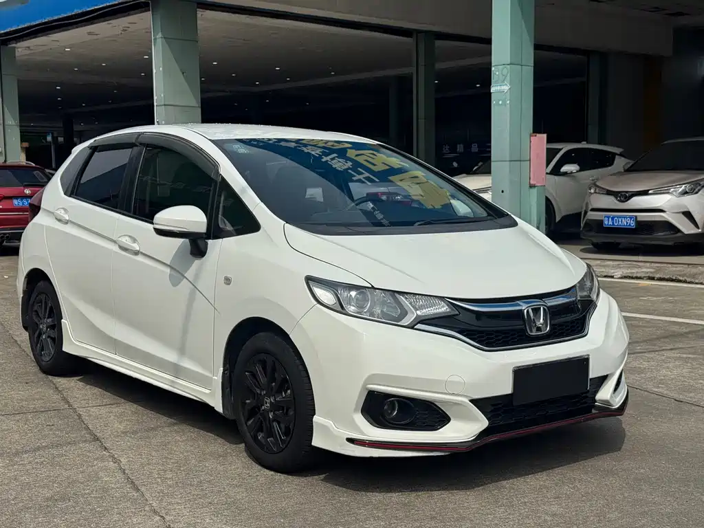 Honda Fit — фото 3