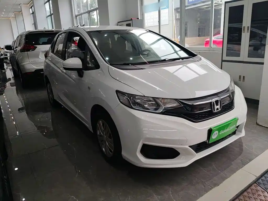 Honda Fit — фото 4