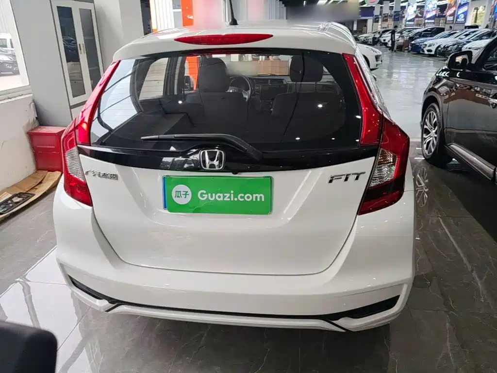 Honda Fit — фото 6
