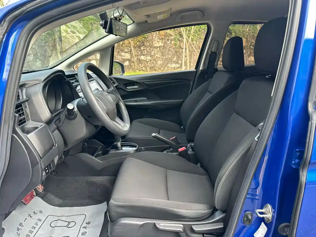 Honda Fit — фото 6