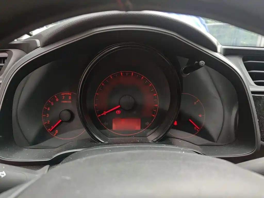 Honda Fit — фото 4
