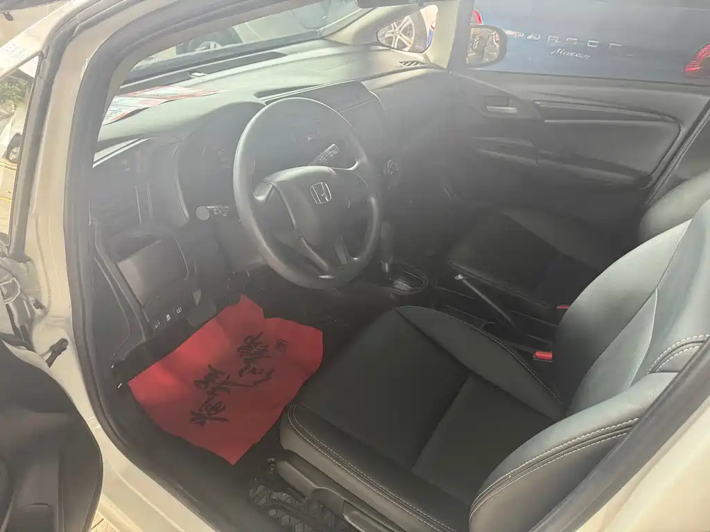 Honda Fit — фото 3