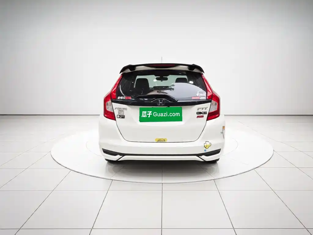 Honda Fit — фото 5