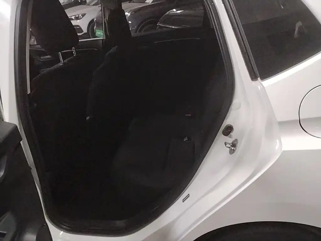 Honda Fit — фото 13