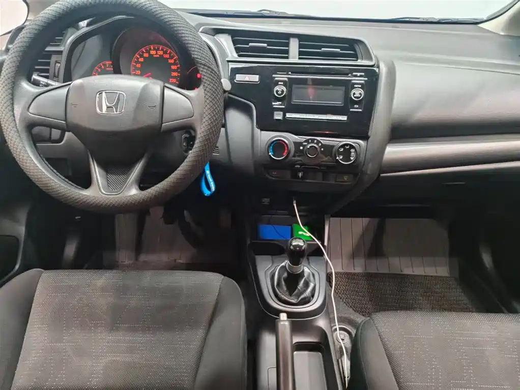 Honda Fit — фото 6
