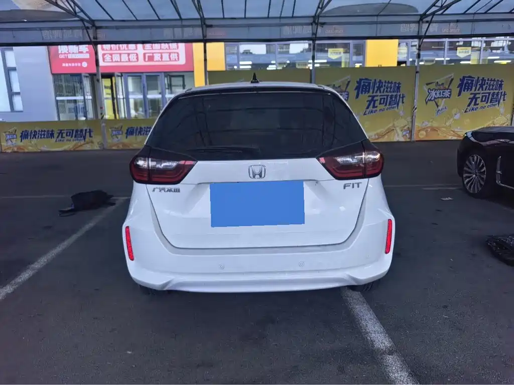 Honda Fit — фото 5