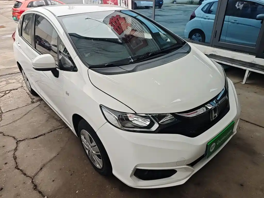 Honda Fit — фото 4