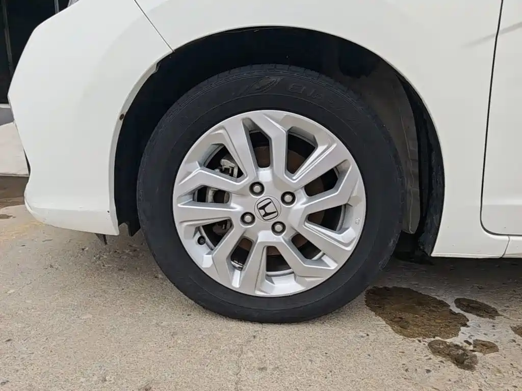 Honda Fit — фото 23