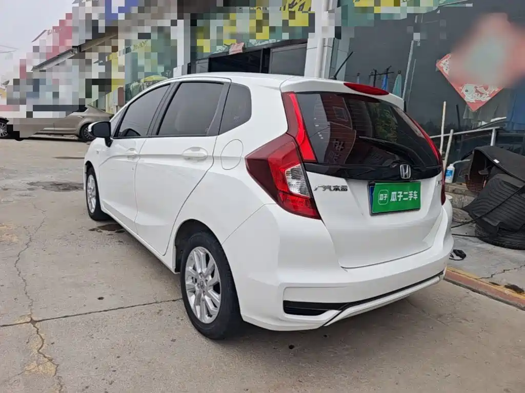 Honda Fit — фото 5