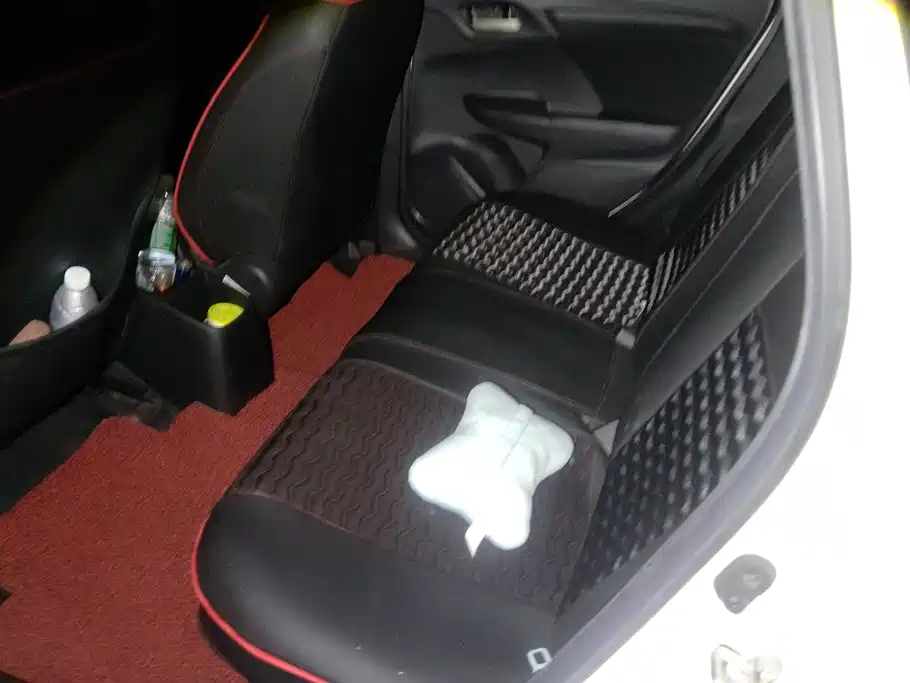 Honda Fit — фото 11