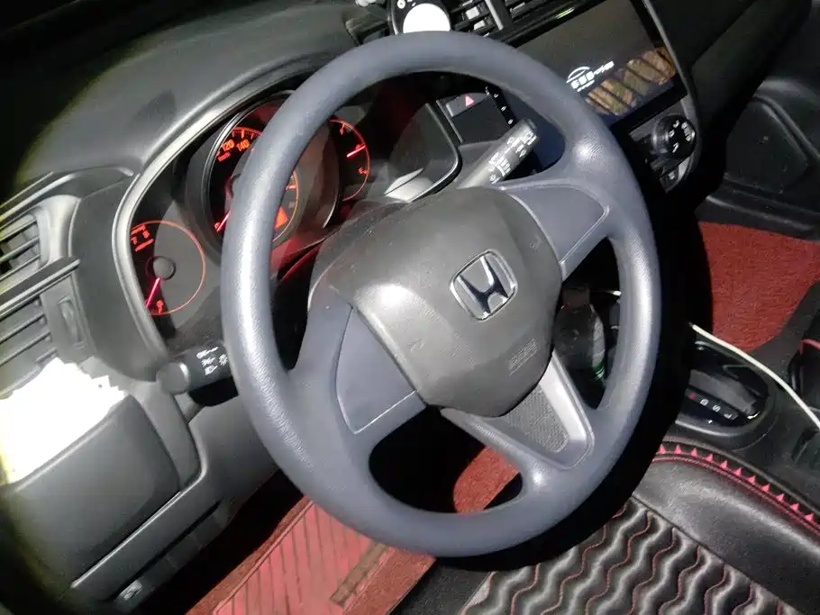 Honda Fit — фото 15