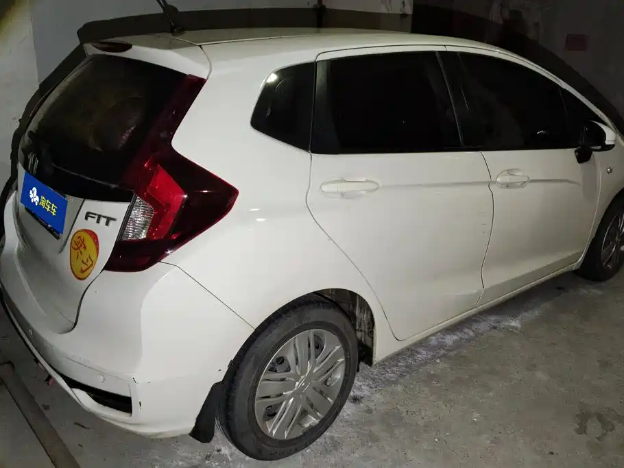 Honda Fit — фото 3