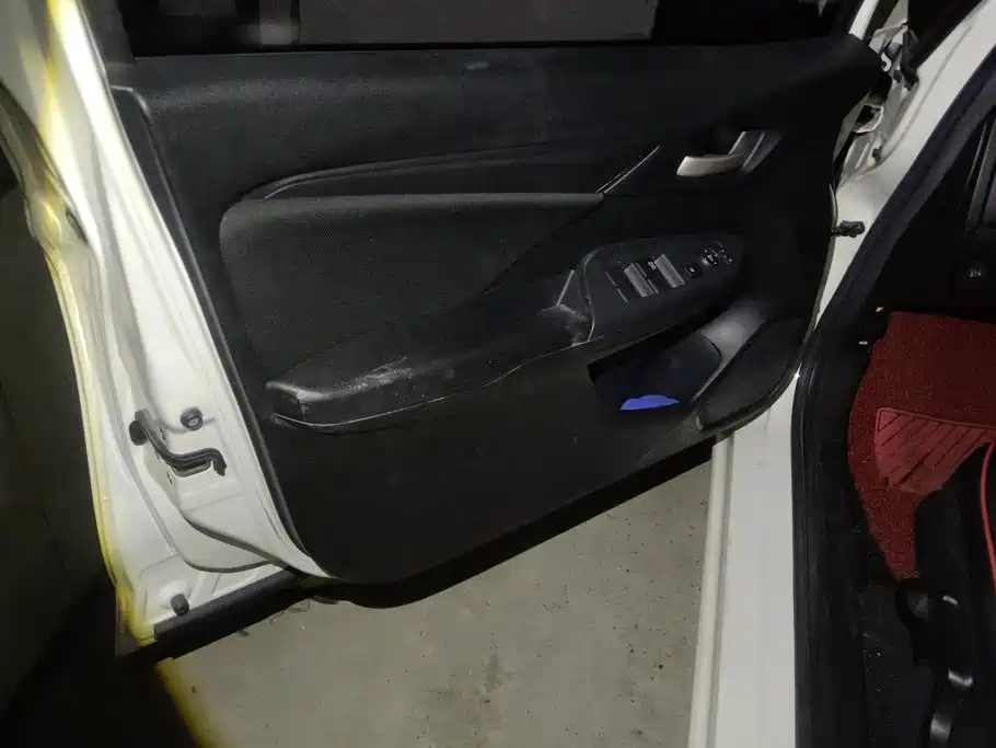 Honda Fit — фото 7