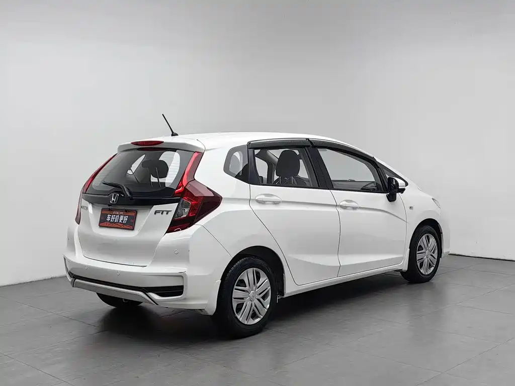 Honda Fit — фото 2