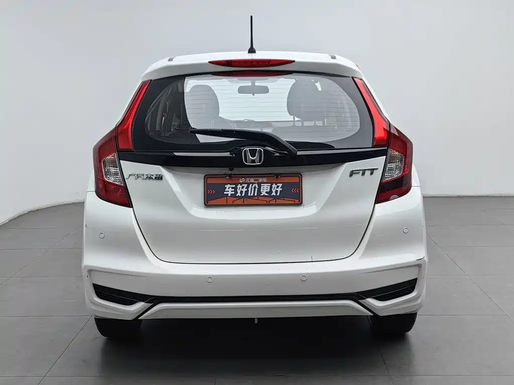 Honda Fit — фото 4