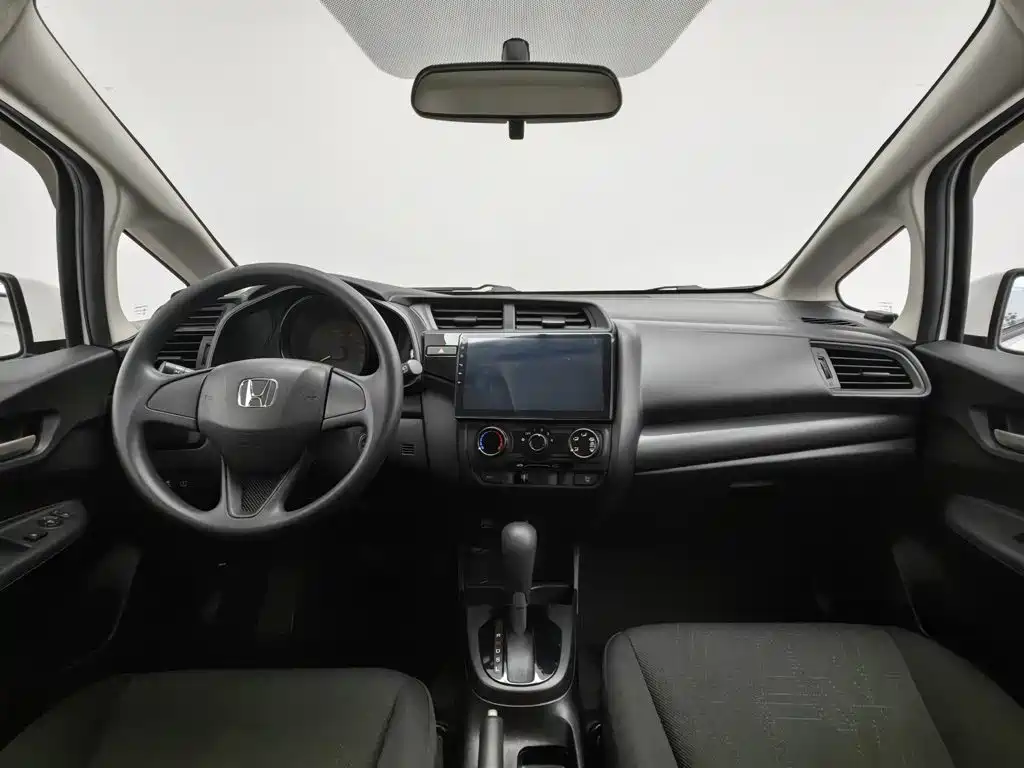 Honda Fit — фото 5