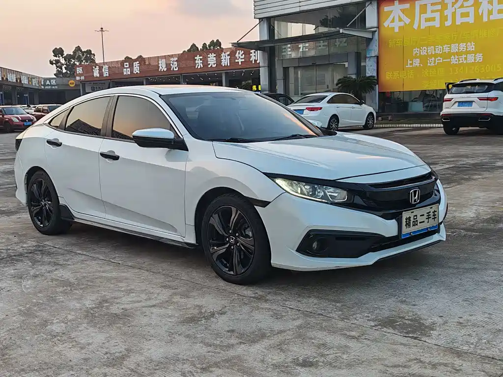 Honda Civic — фото 3