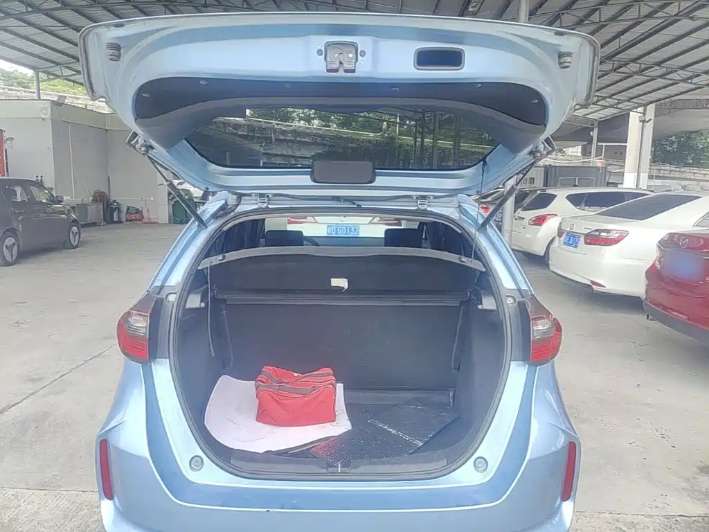 Honda Fit — фото 19