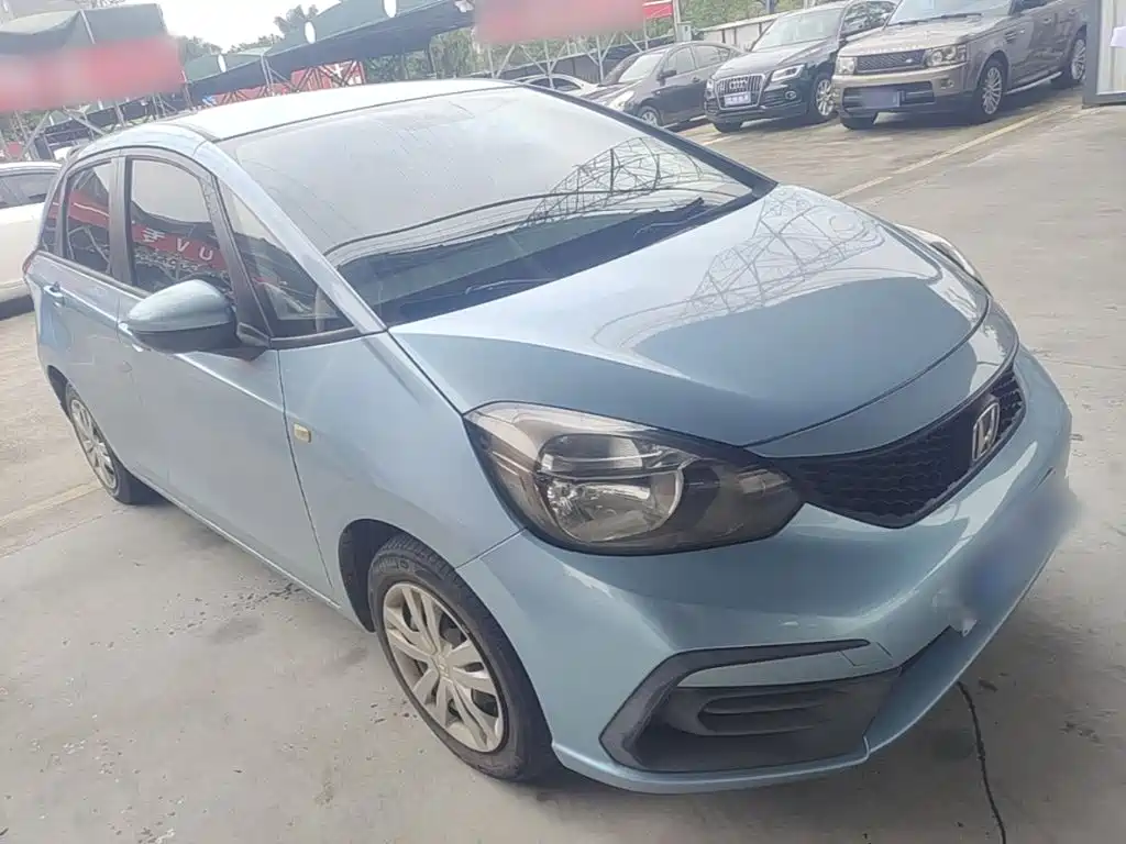 Honda Fit — фото 4