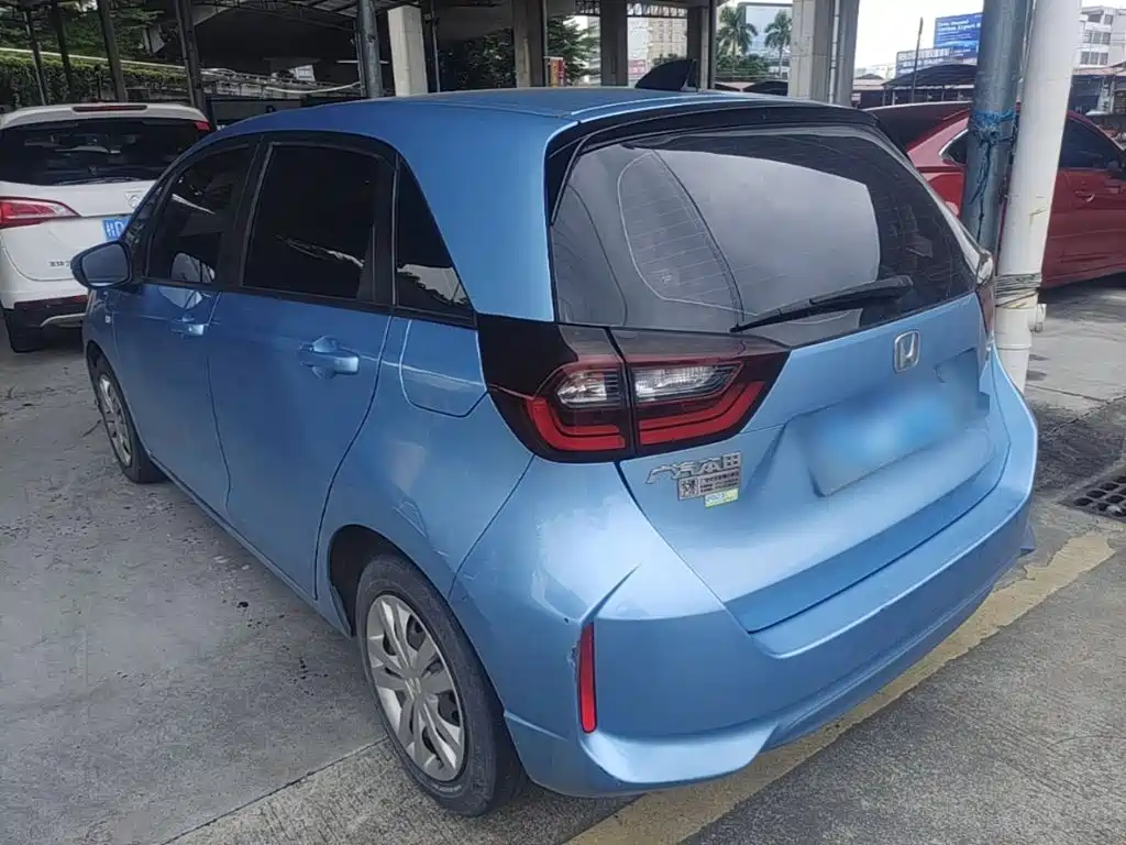 Honda Fit — фото 5