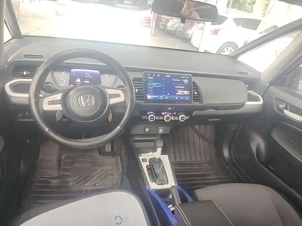 Honda Fit — фото 10