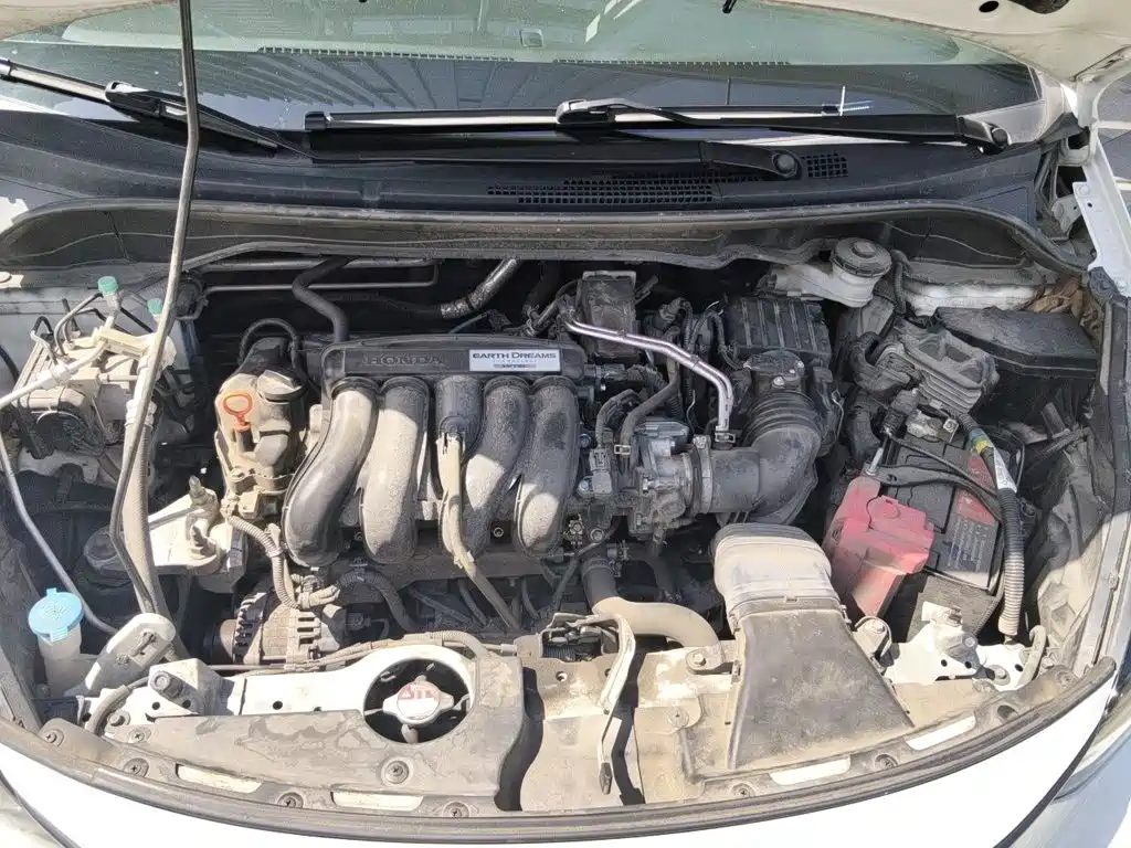 Honda Fit — фото 11