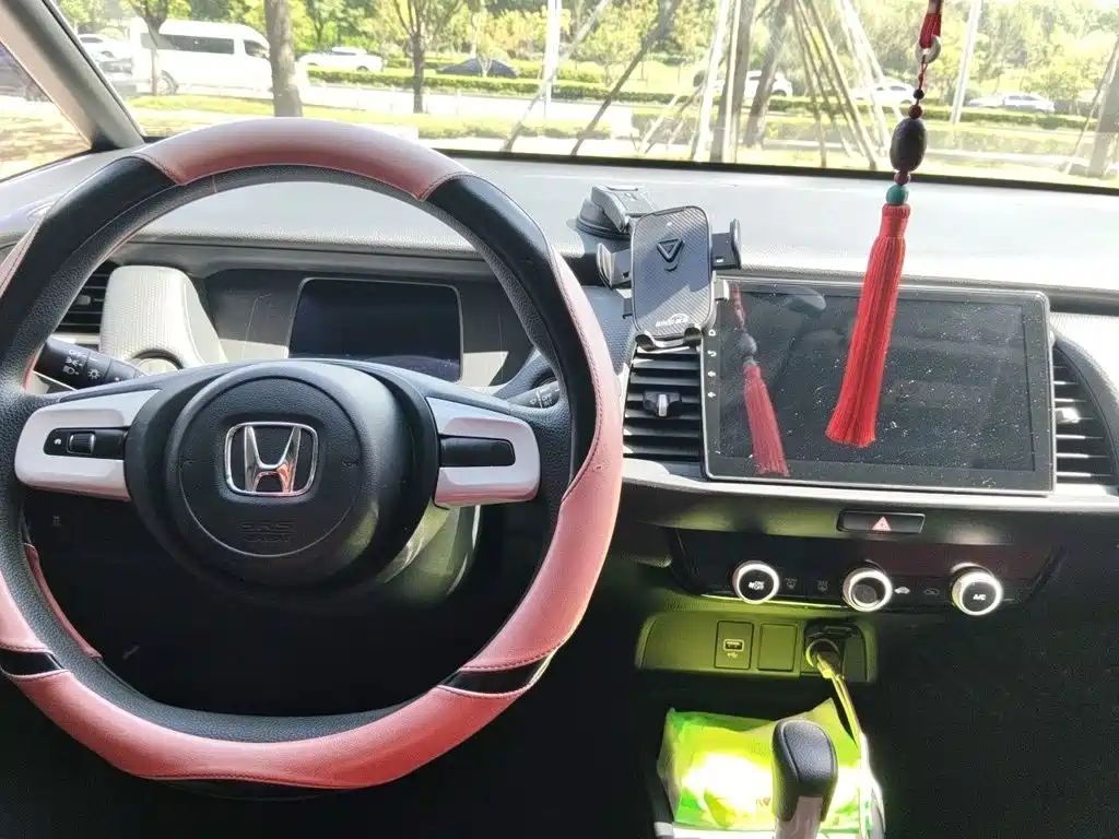 Honda Fit — фото 13