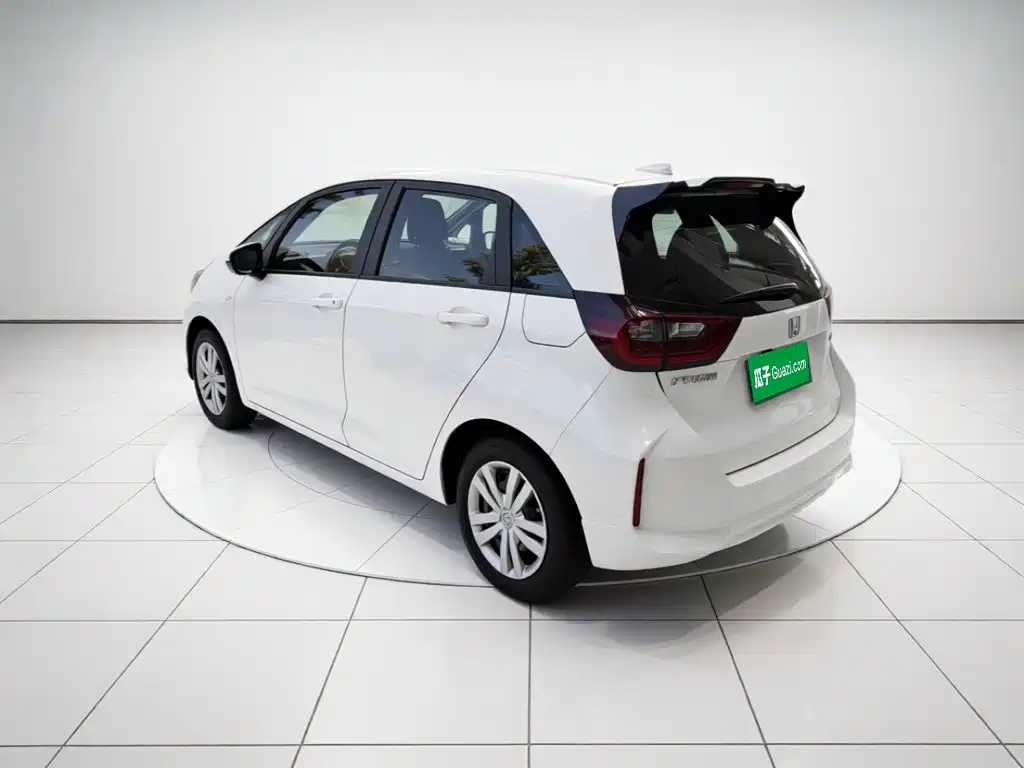 Honda Fit — фото 25