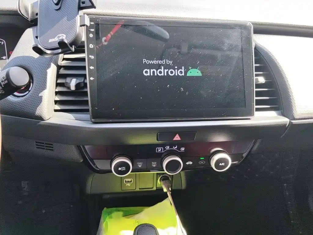 Honda Fit — фото 6