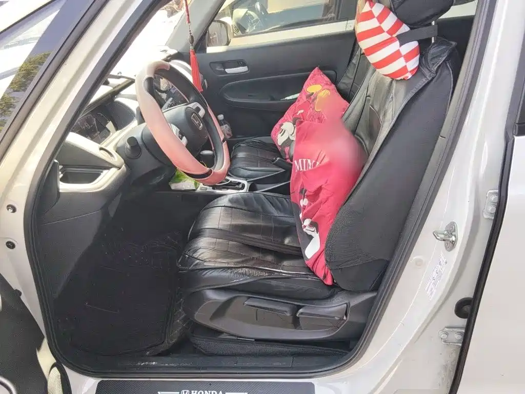 Honda Fit — фото 8