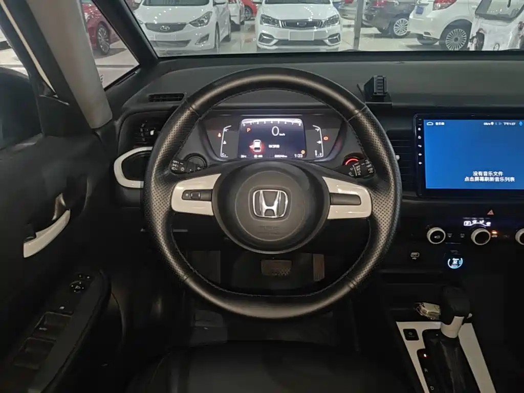 Honda Fit — фото 11