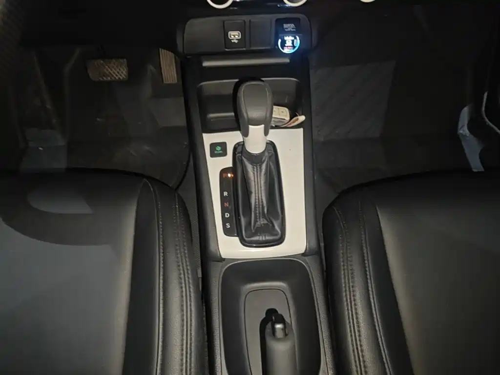 Honda Fit — фото 14