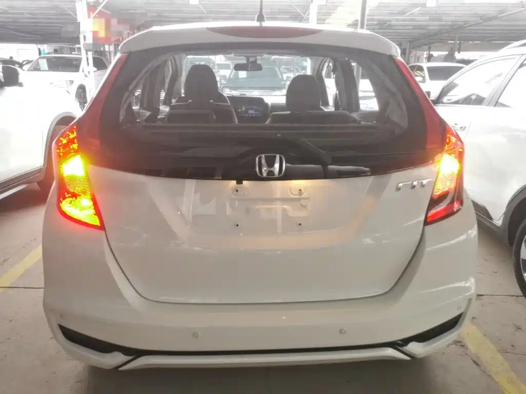 Honda Fit — фото 6