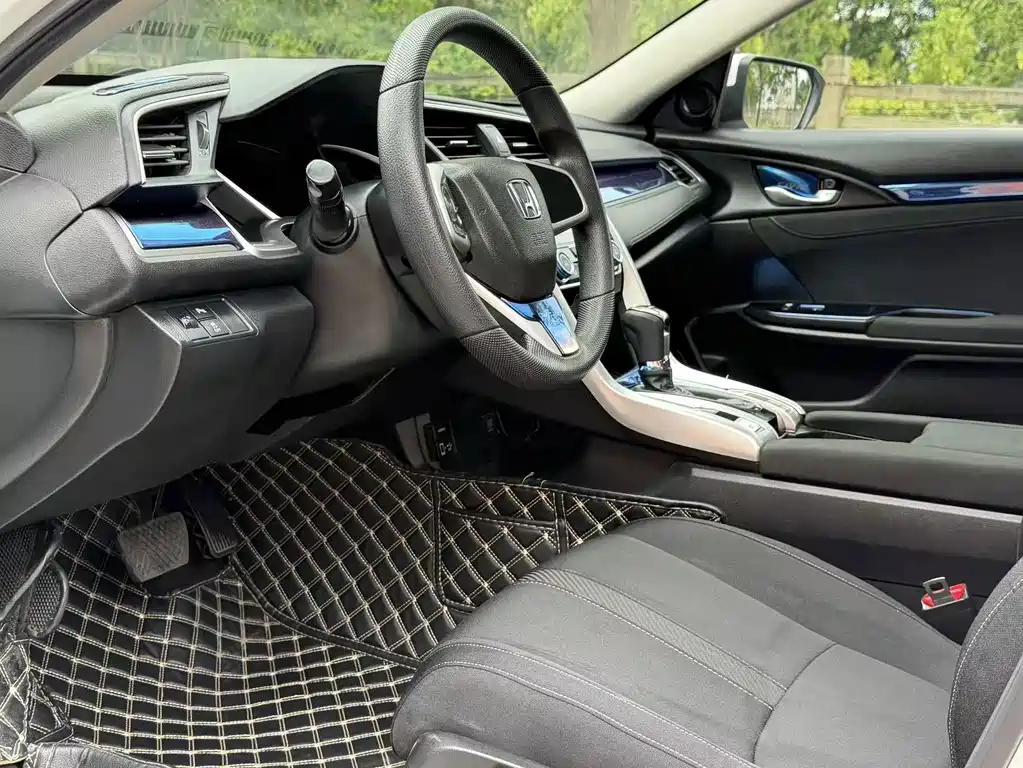 Honda Civic — фото 3