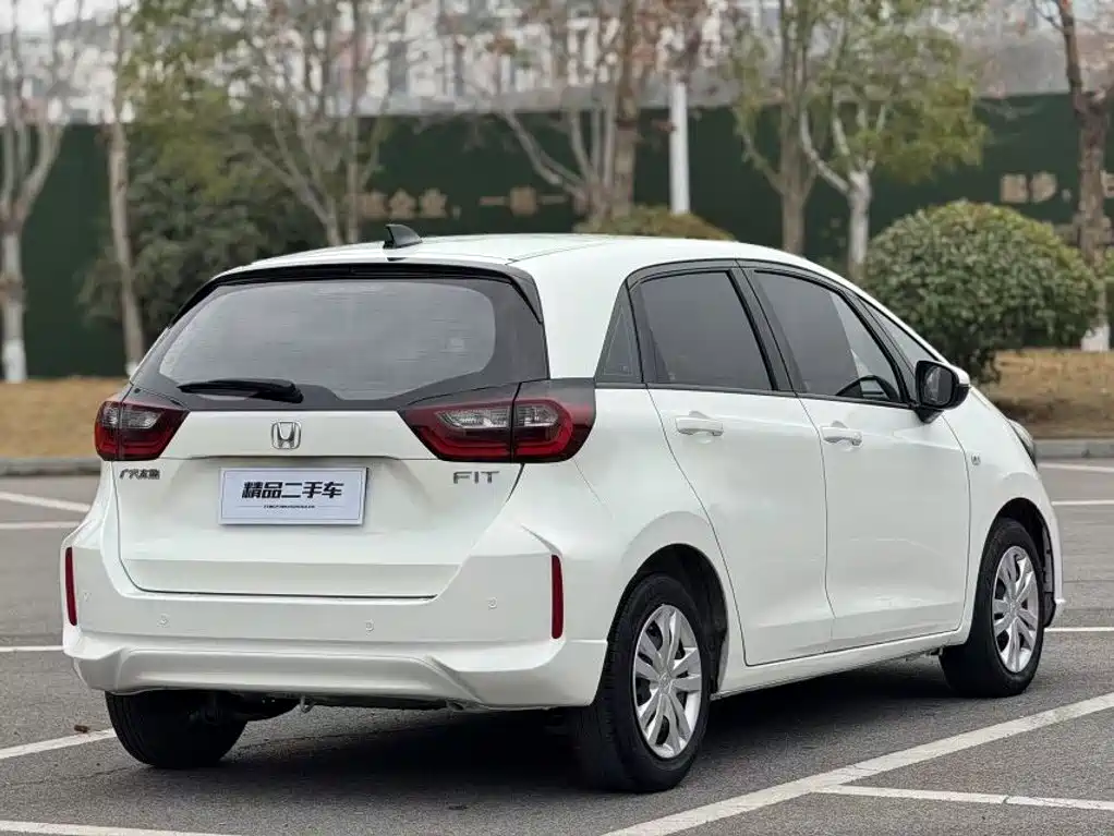 Honda Fit — фото 9