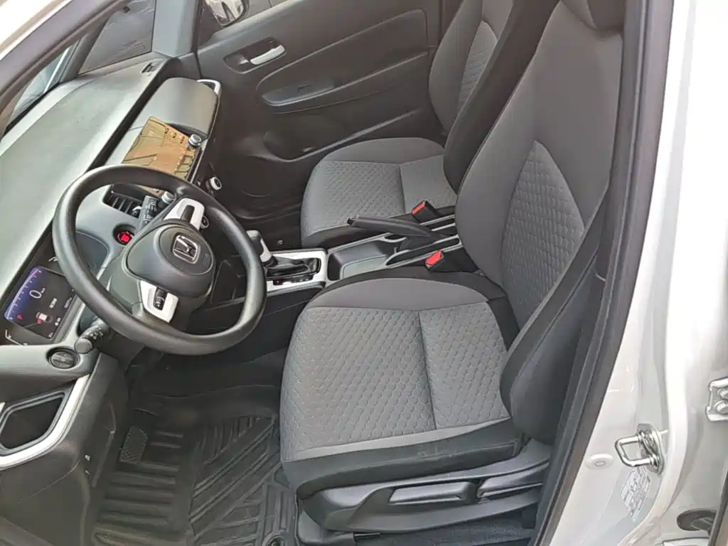 Honda Fit — фото 11