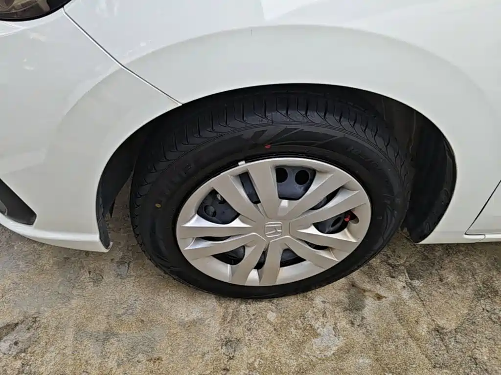 Honda Fit — фото 25