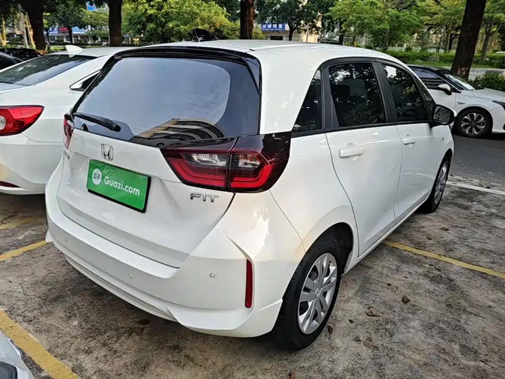 Honda Fit — фото 5