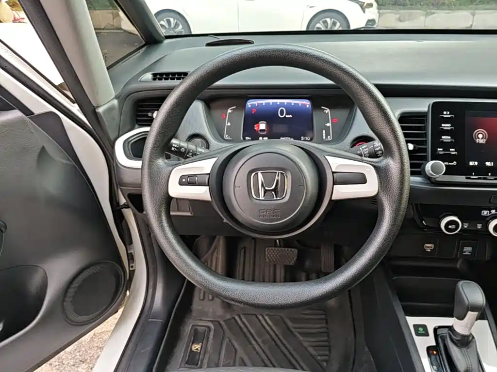 Honda Fit — фото 7