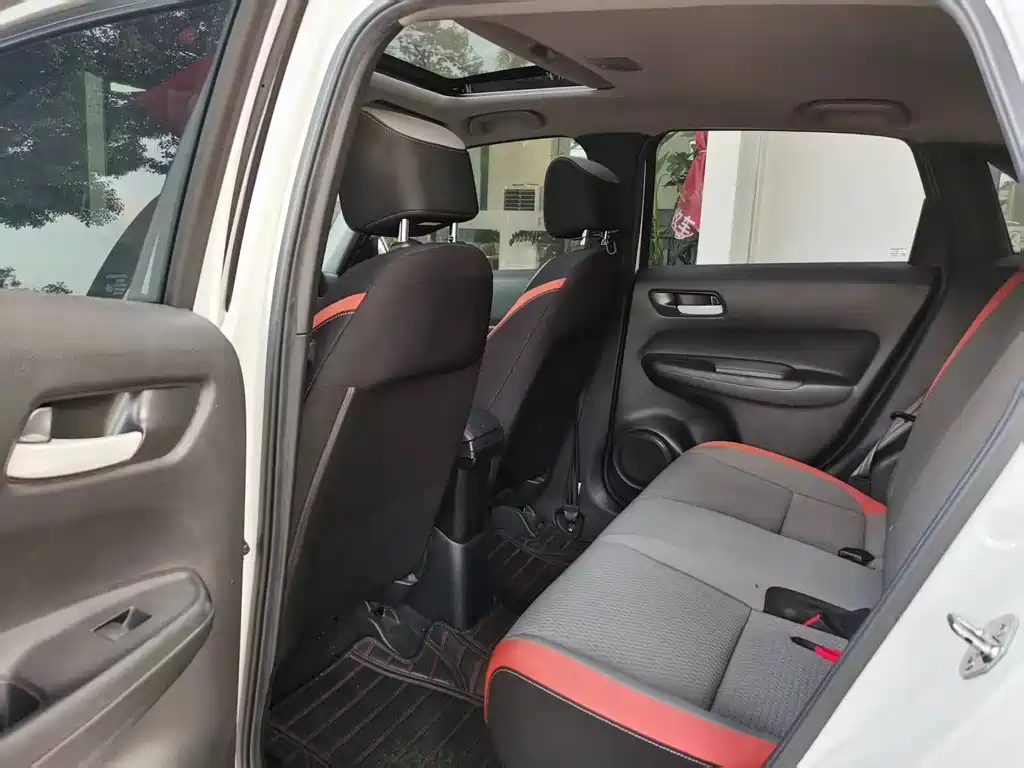 Honda Fit — фото 6