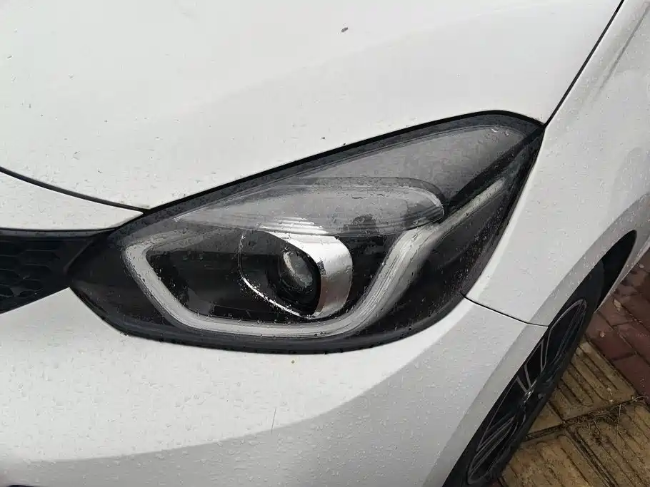 Honda Fit — фото 5