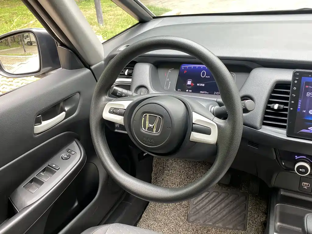Honda Fit — фото 11