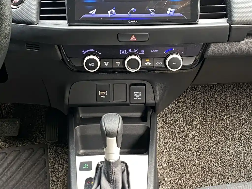 Honda Fit — фото 18