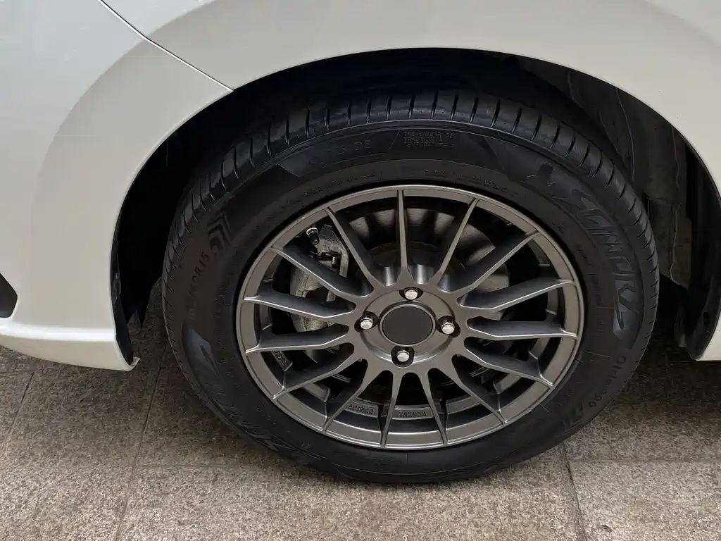 Honda Fit — фото 21