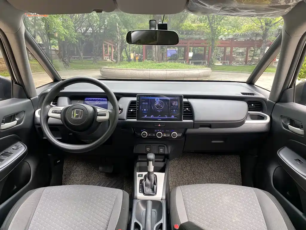 Honda Fit — фото 5