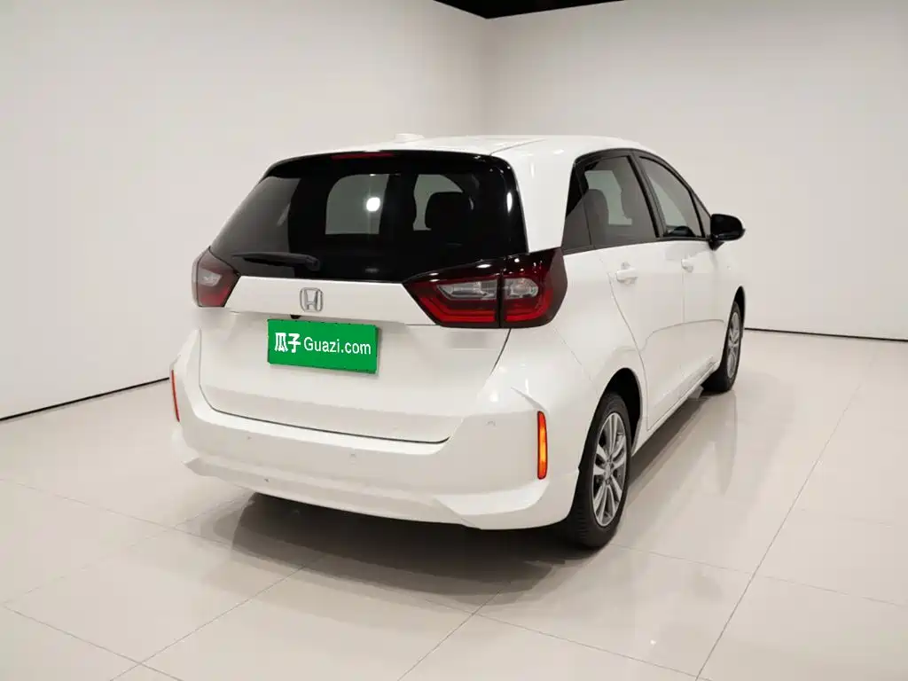 Honda Fit — фото 4