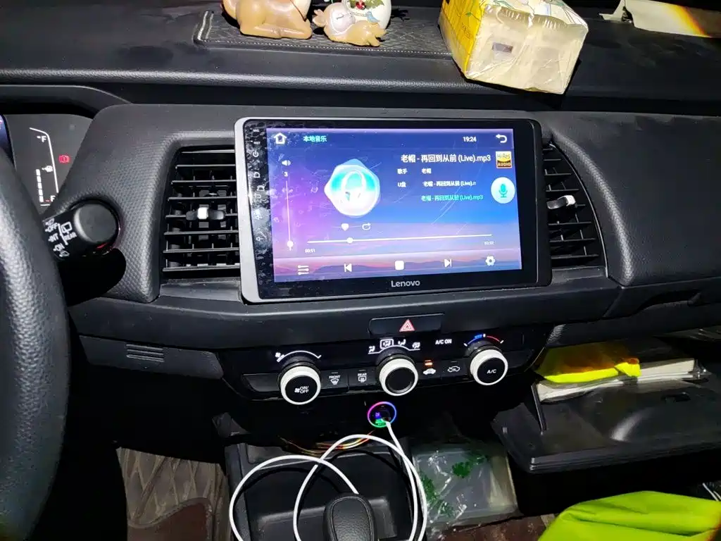 Honda Fit — фото 9