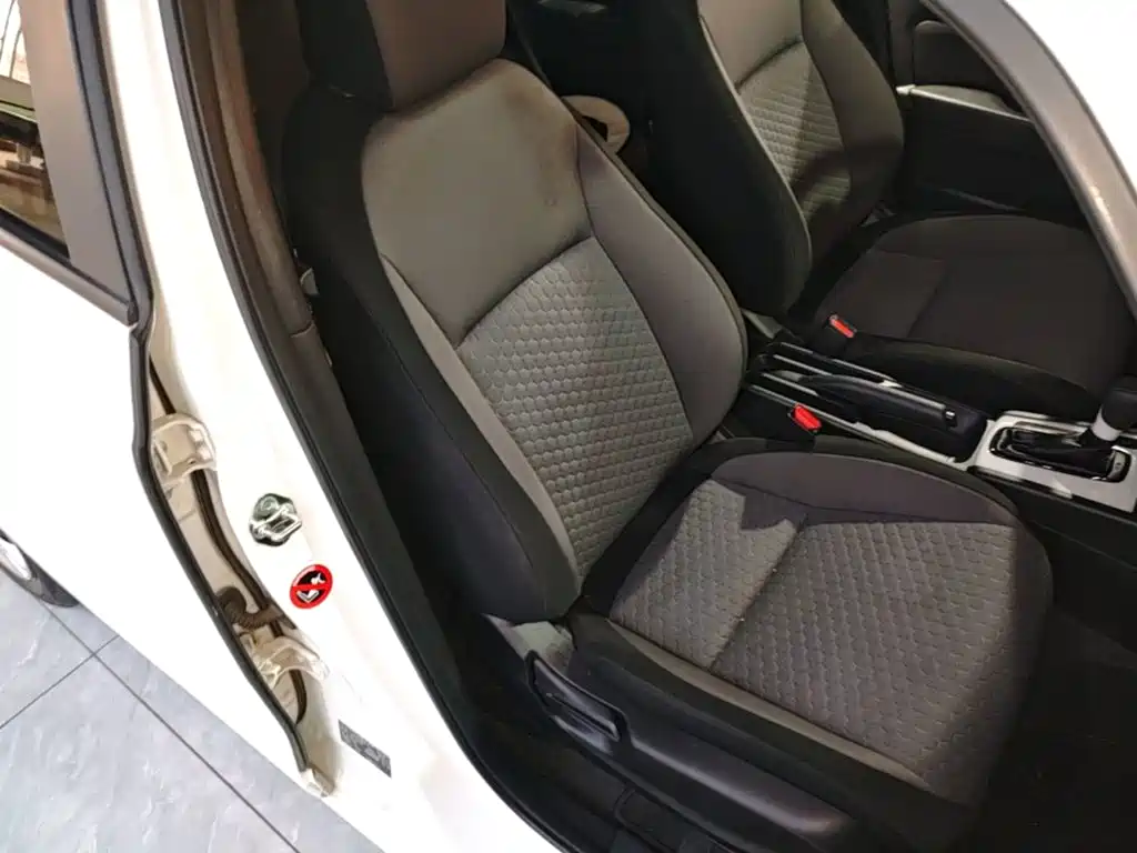 Honda Fit — фото 25